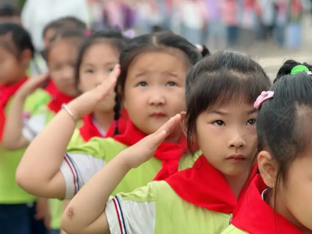 【走,参观小学去!】佛子山镇中心幼儿园大班级部参观小学活动 第34张 【走,参观小学去!】佛子山镇中心幼儿园大班级部参观小学活动 第34张