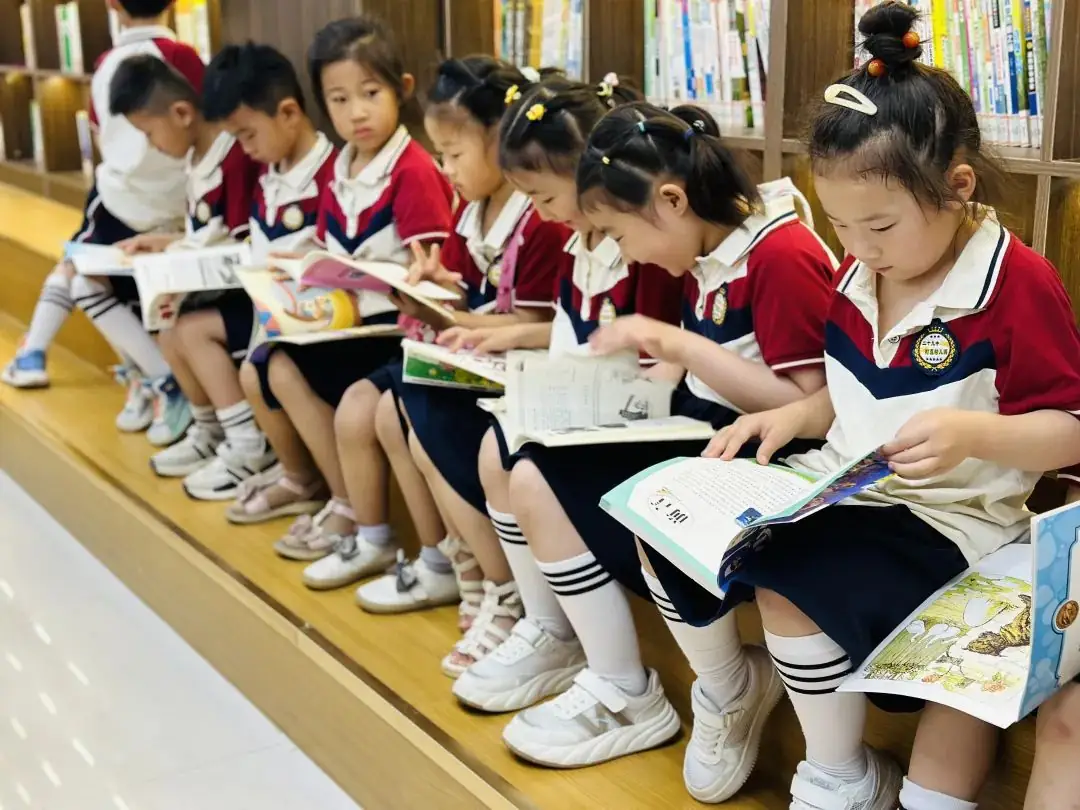 初探小学 礼遇成长——枣庄市第二十九中学附属幼儿园大班组参观小学活动 第31张 初探小学 礼遇成长——枣庄市第二十九中学附属幼儿园大班组参观小学活动 第31张
