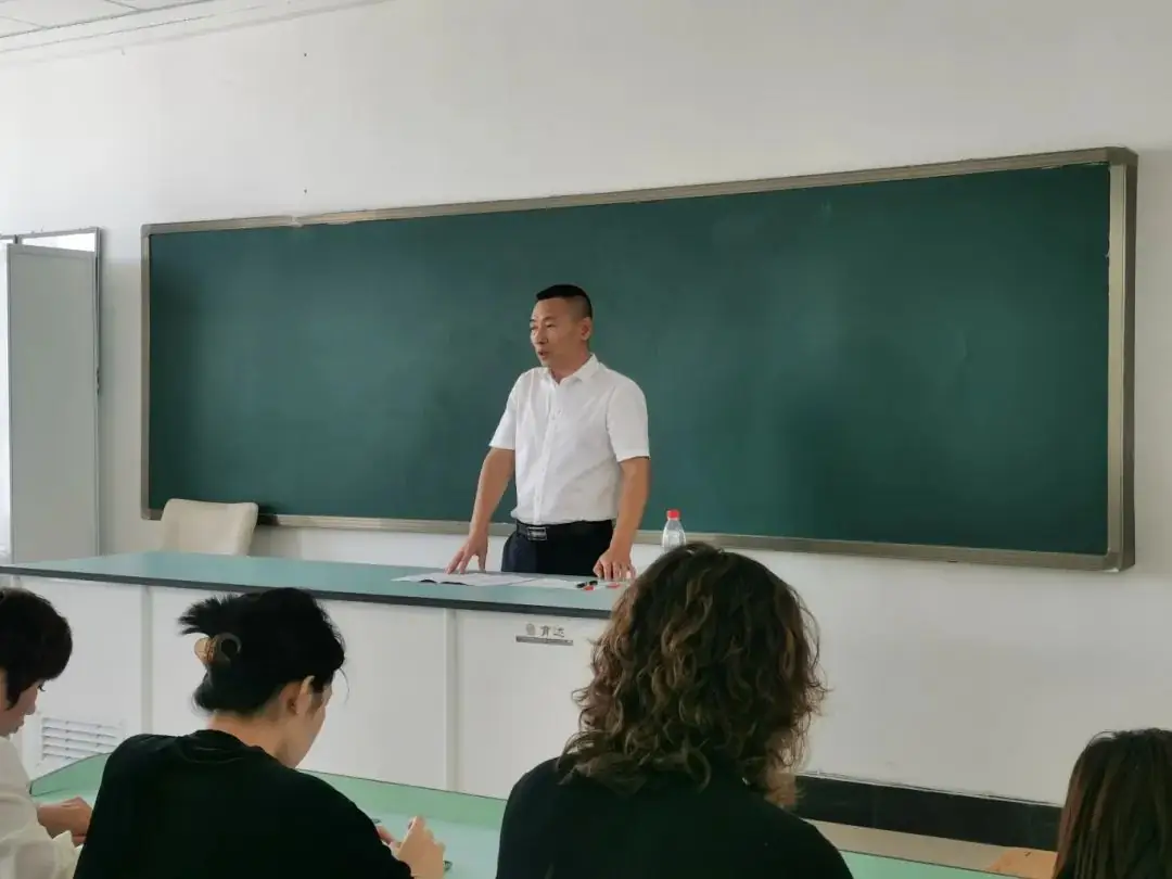 用爱护航 决胜中考——营口市第二十九中学召开九年级中考考前家长会 第7张 用爱护航 决胜中考——营口市第二十九中学召开九年级中考考前家长会 第7张