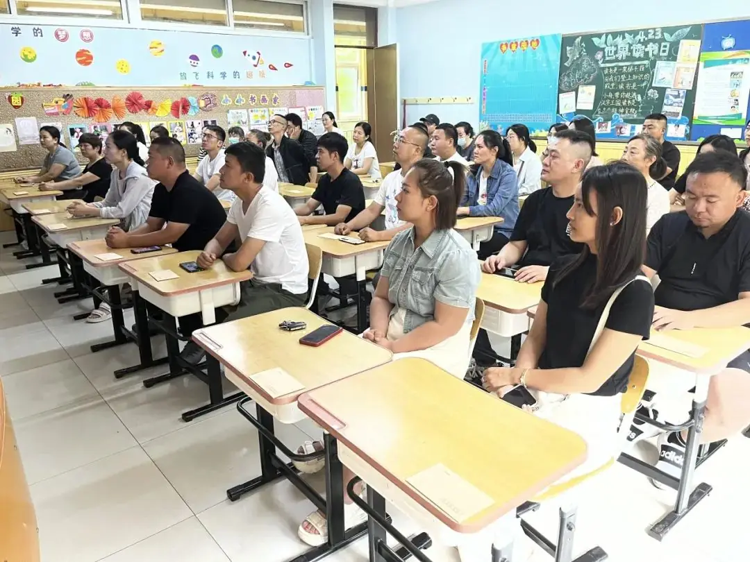 【柳林校区】一起见证成长——柳林铺小学召开家长交流会 第45张 【柳林校区】一起见证成长——柳林铺小学召开家长交流会 第45张