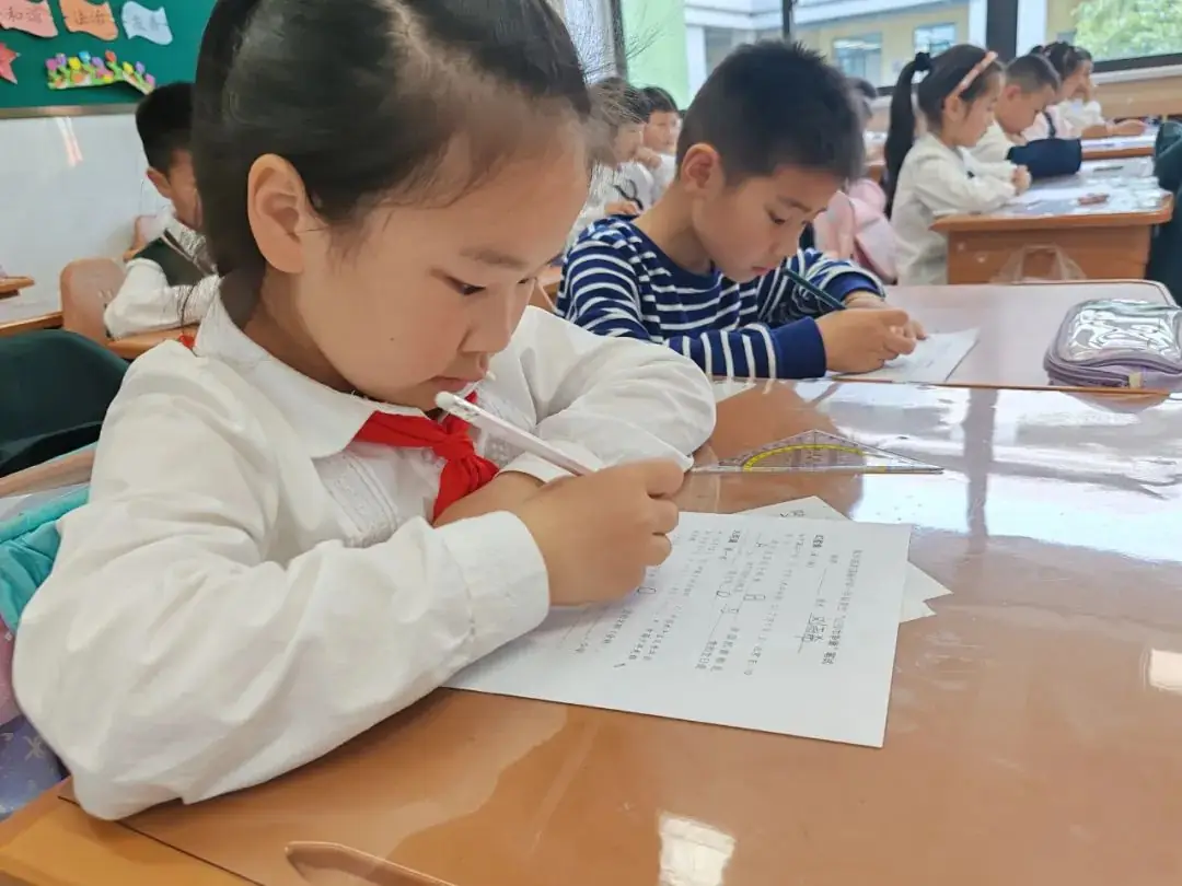 【友谊路小学 情感德育】我骄傲,我是少先队员! 第22张