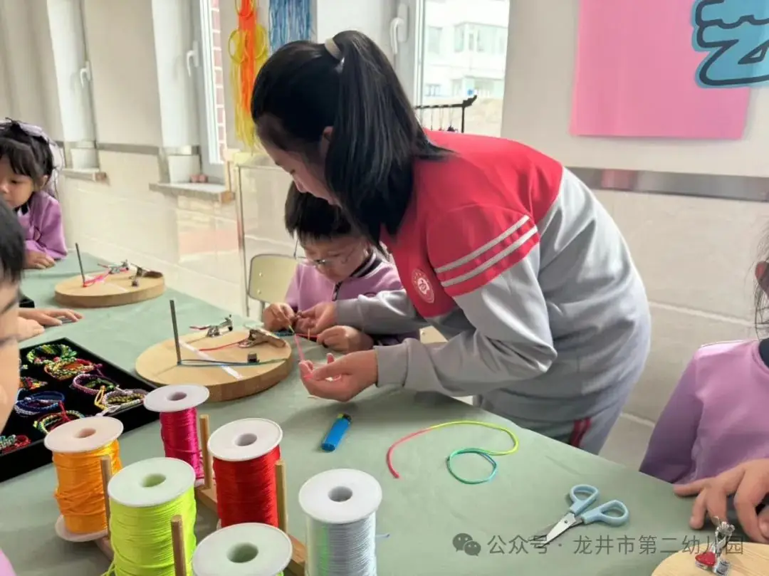 【幼儿活动】“趣”探小学,“幼”见成长——龙井市第二幼儿园携手龙井市东山实验小学开展参观小学活动 第85张 【幼儿活动】“趣”探小学,“幼”见成长——龙井市第二幼儿园携手龙井市东山实验小学开展参观小学活动 第85张