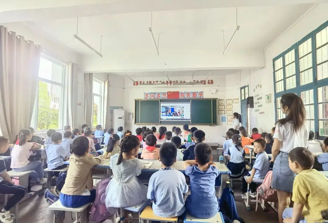 “初探小学 稳步启航”—— 沙窝镇中心幼儿园大班幼小衔接策划活动 第25张 “初探小学 稳步启航”—— 沙窝镇中心幼儿园大班幼小衔接策划活动 第25张