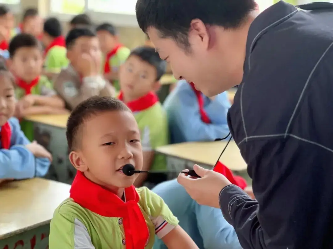 【走,参观小学去!】佛子山镇中心幼儿园大班级部参观小学活动 第40张 【走,参观小学去!】佛子山镇中心幼儿园大班级部参观小学活动 第40张