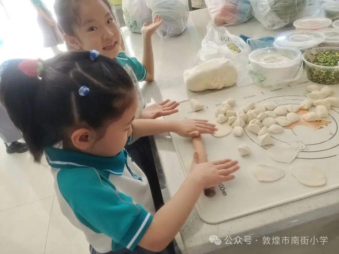 “时节·敦煌 传承有我”敦煌市南街小学开展二十四节气——芒种主题活动 第34张 “时节·敦煌 传承有我”敦煌市南街小学开展二十四节气——芒种主题活动 第34张