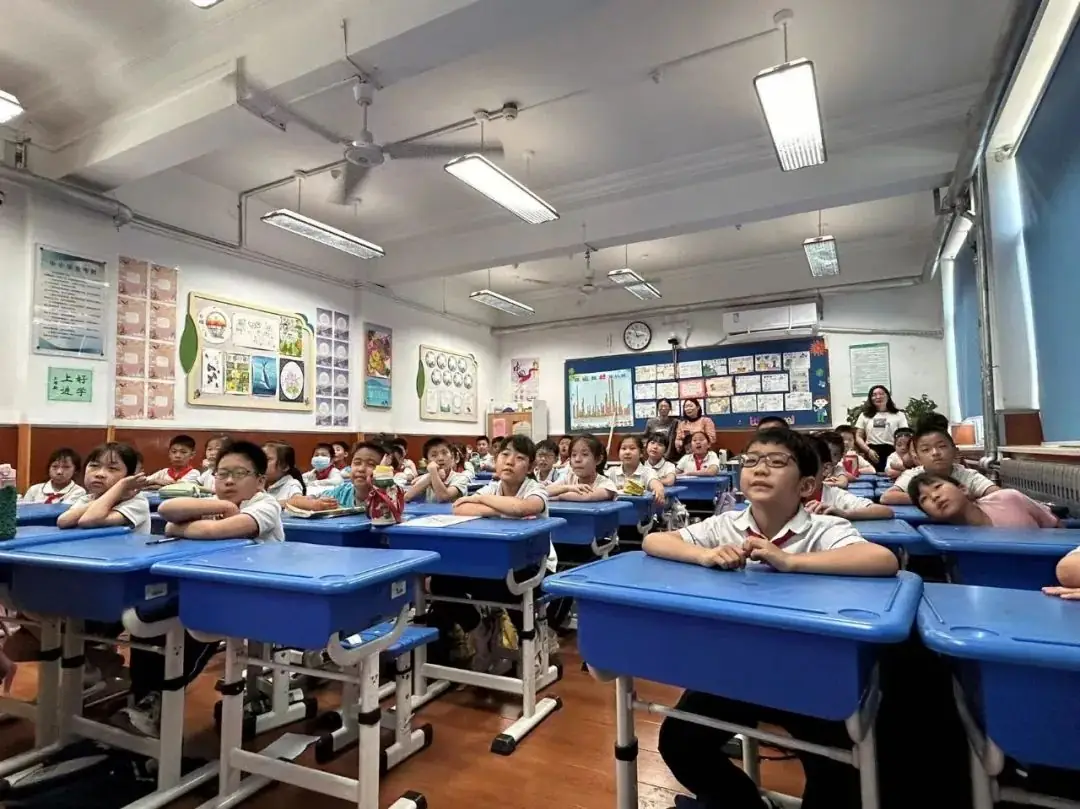 用心守护光明——燕柳小学三(6)中队全国爱眼日开展爱眼护眼科普讲座 第14张 用心守护光明——燕柳小学三(6)中队全国爱眼日开展爱眼护眼科普讲座 第14张