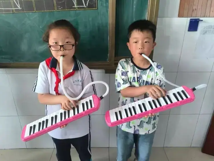 音符跳跃,琴声飞扬——中海小学二年级举办“音乐之星”评选活动 第3张 音符跳跃,琴声飞扬——中海小学二年级举办“音乐之星”评选活动 第3张