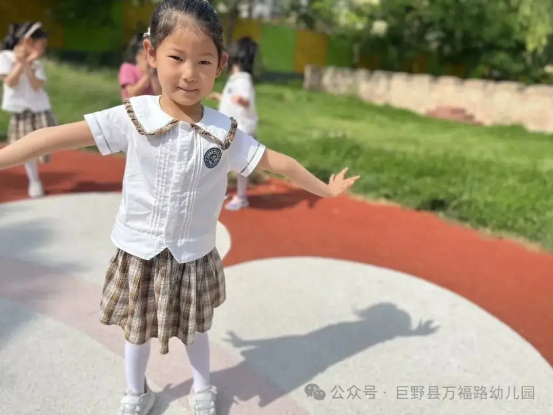 【党建引领】幼小衔接 “趣”见小学——巨野县万福路幼儿园参观小学活动 第6张 【党建引领】幼小衔接 “趣”见小学——巨野县万福路幼儿园参观小学活动 第6张