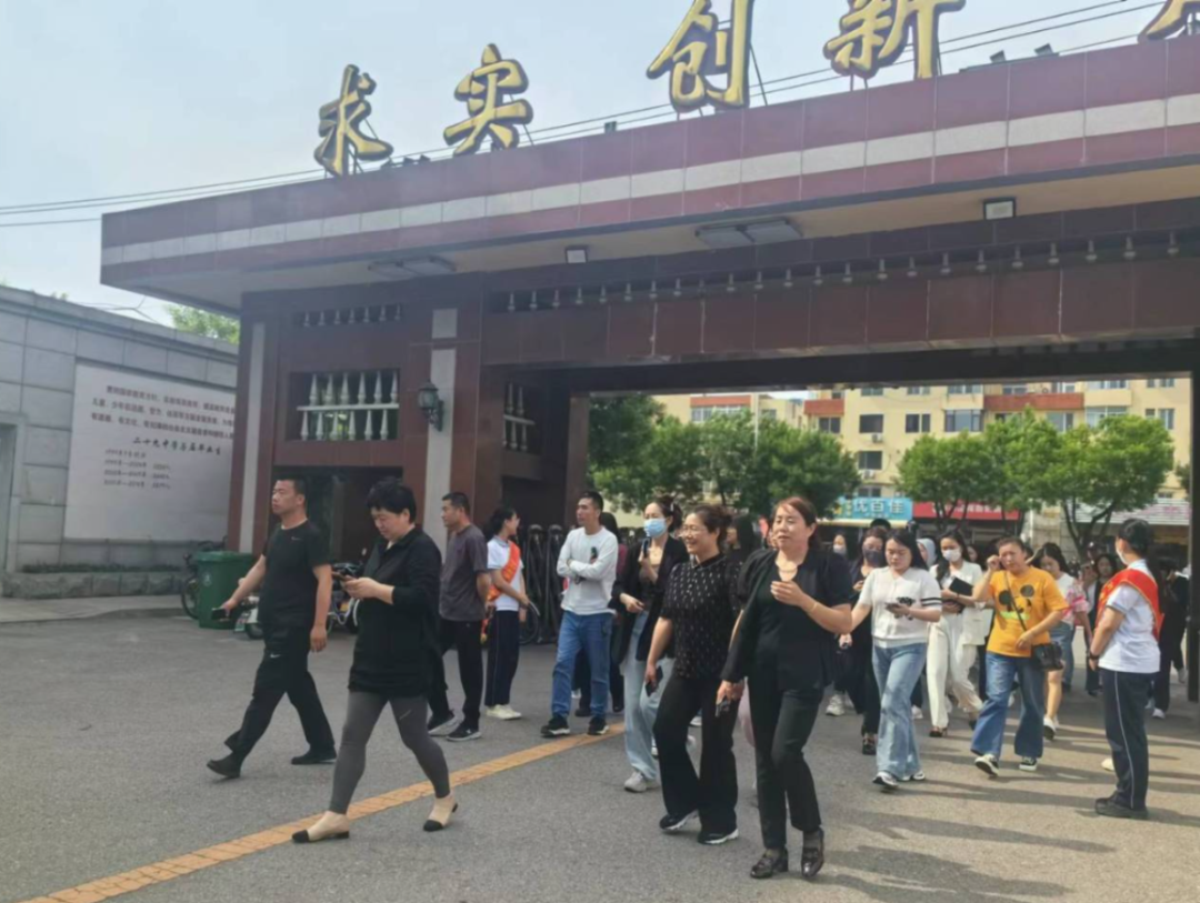 用爱护航 决胜中考——营口市第二十九中学召开九年级中考考前家长会 第1张 用爱护航 决胜中考——营口市第二十九中学召开九年级中考考前家长会 第1张