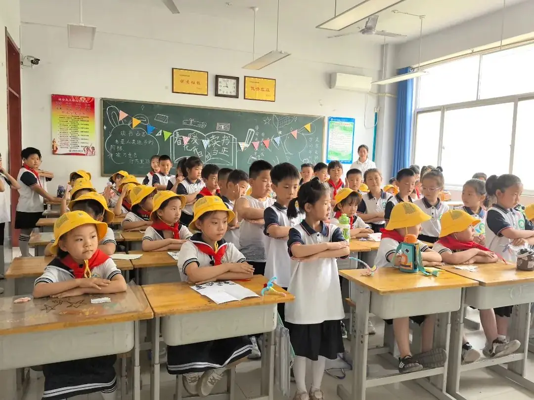 【无棣县实验幼儿园分园】走进小学,乐享成长——大班幼儿参观第四实验小学纪实 第39张 【无棣县实验幼儿园分园】走进小学,乐享成长——大班幼儿参观第四实验小学纪实 第39张