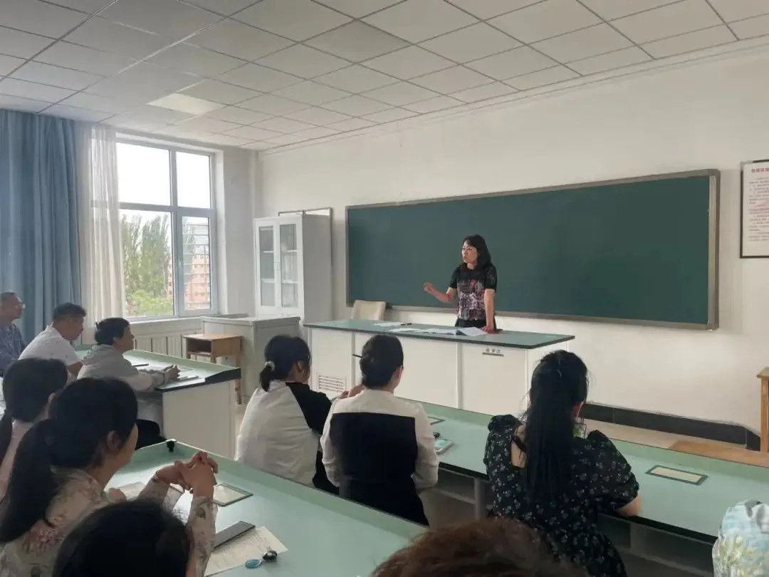 用爱护航 决胜中考——营口市第二十九中学召开九年级中考考前家长会 第3张 用爱护航 决胜中考——营口市第二十九中学召开九年级中考考前家长会 第3张