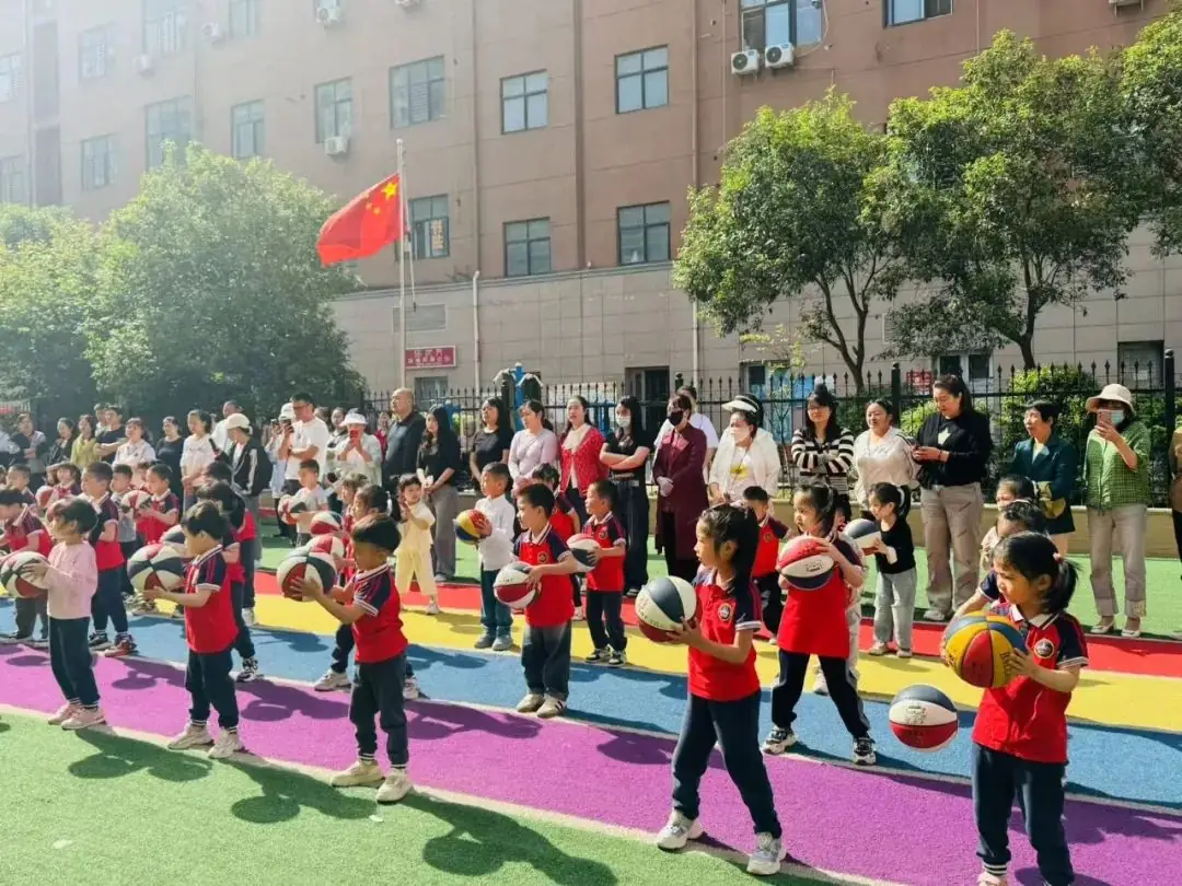 杜绝“小学化” · 童年更精彩 ——豆丁堡幼儿园去小学化告家长书 第14张 杜绝“小学化” · 童年更精彩 ——豆丁堡幼儿园去小学化告家长书 第14张