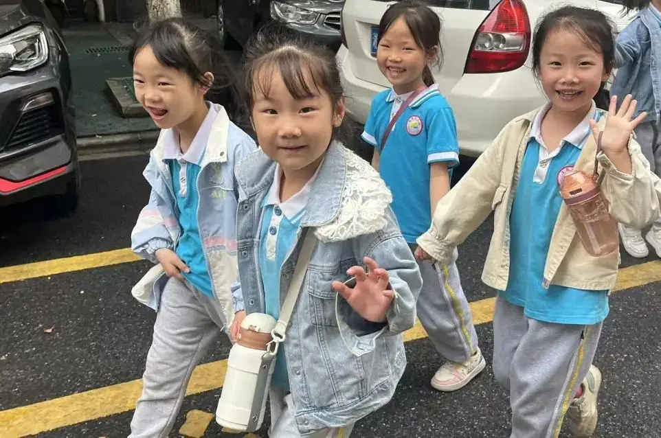 【园所活动】“小学初体验,衔接零距离”参观小学活动—长沙县星沙街道金鹰幼儿园 第6张 【园所活动】“小学初体验,衔接零距离”参观小学活动—长沙县星沙街道金鹰幼儿园 第6张
