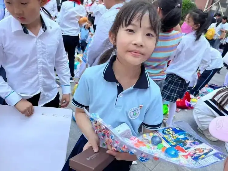 美丽童年 快乐成长——宝通街小学三年级二班六一活动纪实 第15张 美丽童年 快乐成长——宝通街小学三年级二班六一活动纪实 第15张