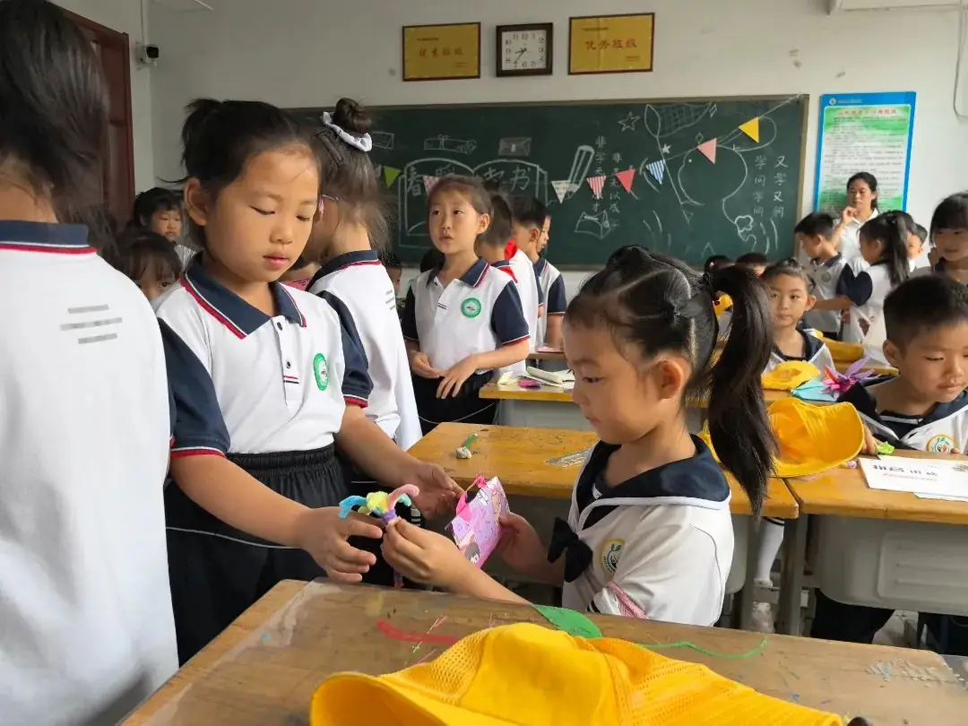 【无棣县实验幼儿园分园】走进小学,乐享成长——大班幼儿参观第四实验小学纪实 第50张 【无棣县实验幼儿园分园】走进小学,乐享成长——大班幼儿参观第四实验小学纪实 第50张