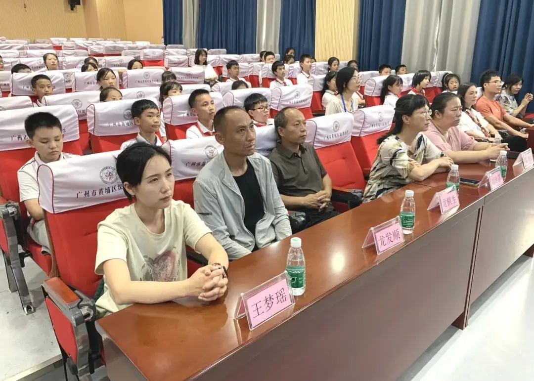 湖南省凤凰县阿拉石化小学“优才生”赴荔园小学跟班研学 第63张 湖南省凤凰县阿拉石化小学“优才生”赴荔园小学跟班研学 第63张