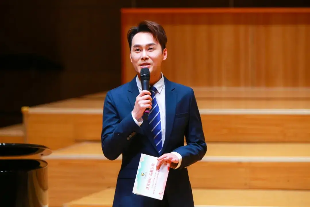 灯市口小学举行“逐光前行 扬帆远航”金帆合唱团二十周年专场音乐会暨灯市口小学建校160周年素质教育成果展示活动 第4张 灯市口小学举行“逐光前行 扬帆远航”金帆合唱团二十周年专场音乐会暨灯市口小学建校160周年素质教育成果展示活动 第4张