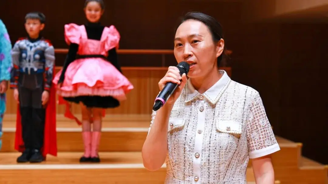 灯市口小学举行“逐光前行 扬帆远航”金帆合唱团二十周年专场音乐会暨灯市口小学建校160周年素质教育成果展示活动 第102张 灯市口小学举行“逐光前行 扬帆远航”金帆合唱团二十周年专场音乐会暨灯市口小学建校160周年素质教育成果展示活动 第102张