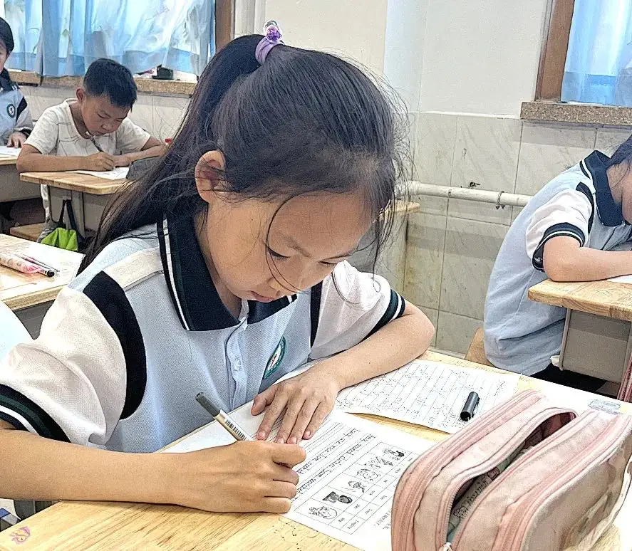 提升素养,展示风采——昌乐县实验小学英语素养展示 第19张 提升素养,展示风采——昌乐县实验小学英语素养展示 第19张