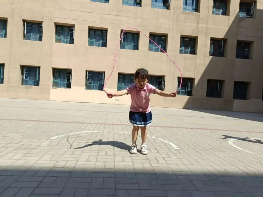 初探小学,“幼”见成长——王稳庄镇中心幼儿园幼小衔接“参观小学”主题活动 第69张