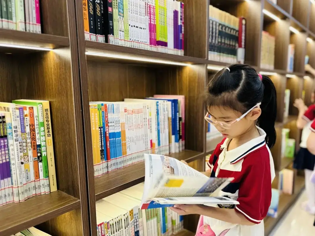 初探小学 礼遇成长——枣庄市第二十九中学附属幼儿园大班组参观小学活动 第37张 初探小学 礼遇成长——枣庄市第二十九中学附属幼儿园大班组参观小学活动 第37张