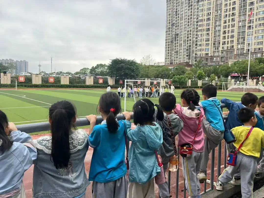 【园所活动】“小学初体验,衔接零距离”参观小学活动—长沙县星沙街道金鹰幼儿园 第19张 【园所活动】“小学初体验,衔接零距离”参观小学活动—长沙县星沙街道金鹰幼儿园 第19张