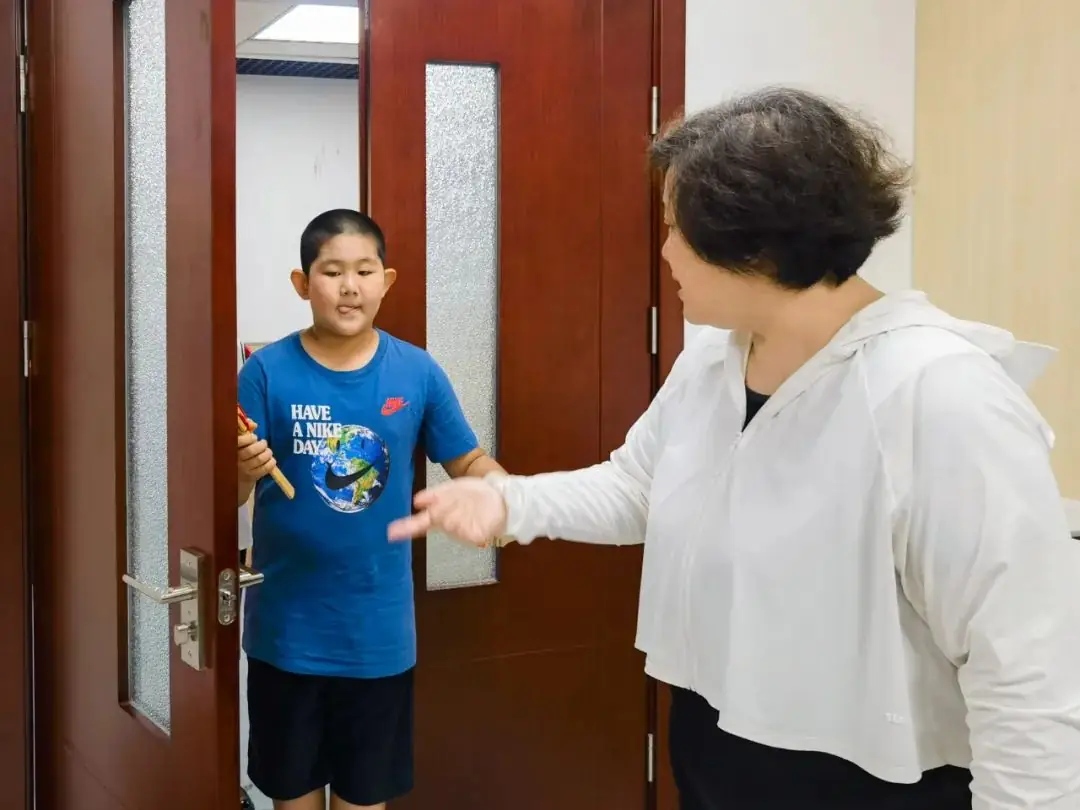灯市口小学举行“逐光前行 扬帆远航”金帆合唱团二十周年专场音乐会暨灯市口小学建校160周年素质教育成果展示活动 第141张 灯市口小学举行“逐光前行 扬帆远航”金帆合唱团二十周年专场音乐会暨灯市口小学建校160周年素质教育成果展示活动 第141张