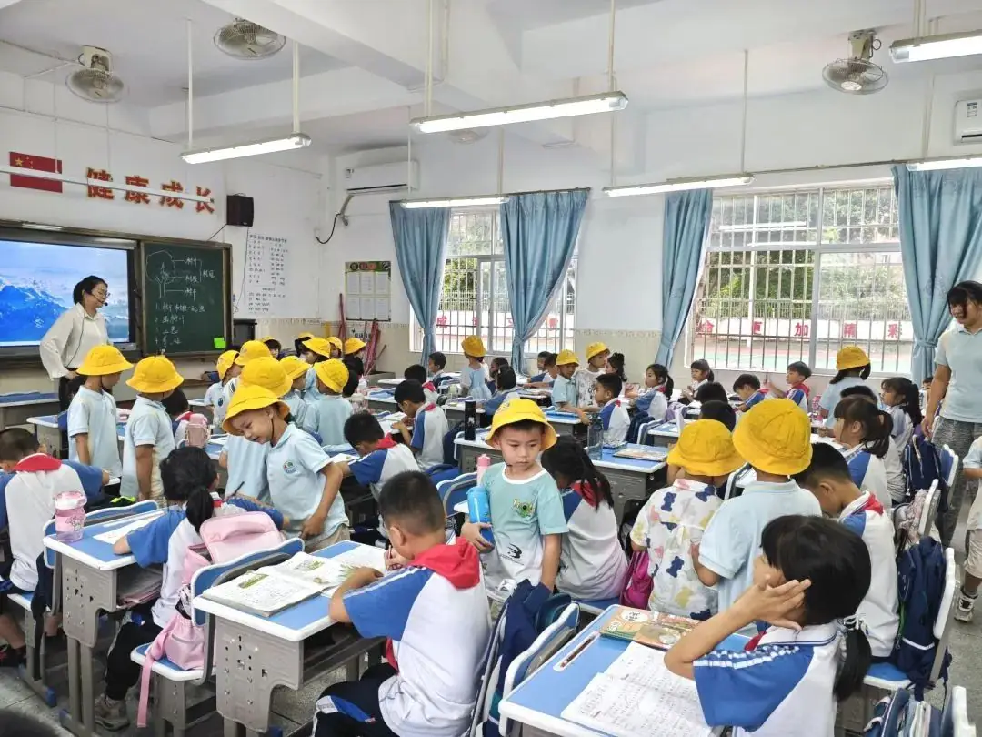 你好,小学—水岸花山幼儿园幼小衔接活动 第9张 你好,小学—水岸花山幼儿园幼小衔接活动 第9张