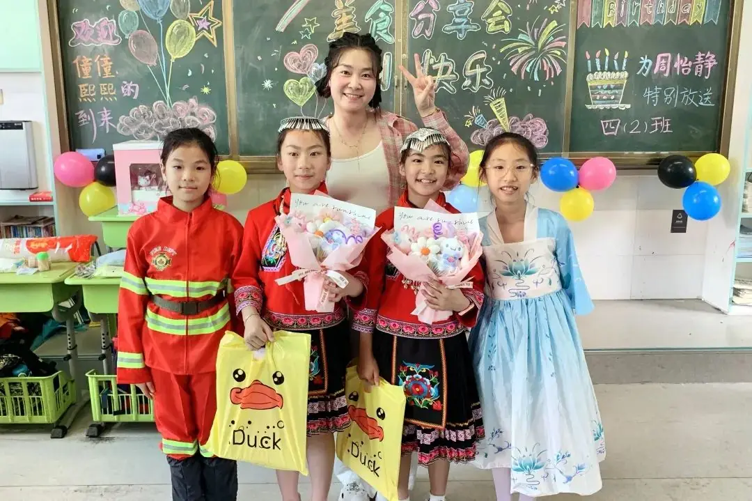 湖南省凤凰县阿拉石化小学“优才生”赴荔园小学跟班研学 第75张 湖南省凤凰县阿拉石化小学“优才生”赴荔园小学跟班研学 第75张