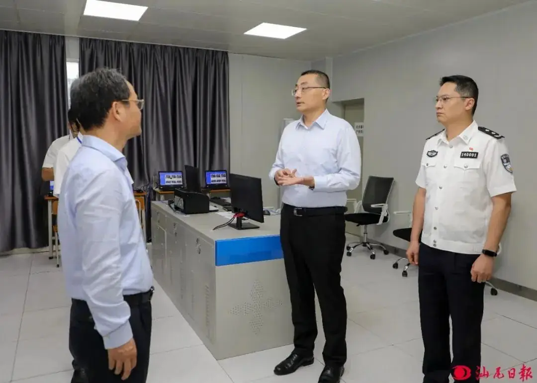 逯峰督导检查高考准备工作时强调 用心用情做好服务保障 确保实现平安高考、暖心高考、阳光高考 第1张 逯峰督导检查高考准备工作时强调 用心用情做好服务保障 确保实现平安高考、暖心高考、阳光高考 第1张