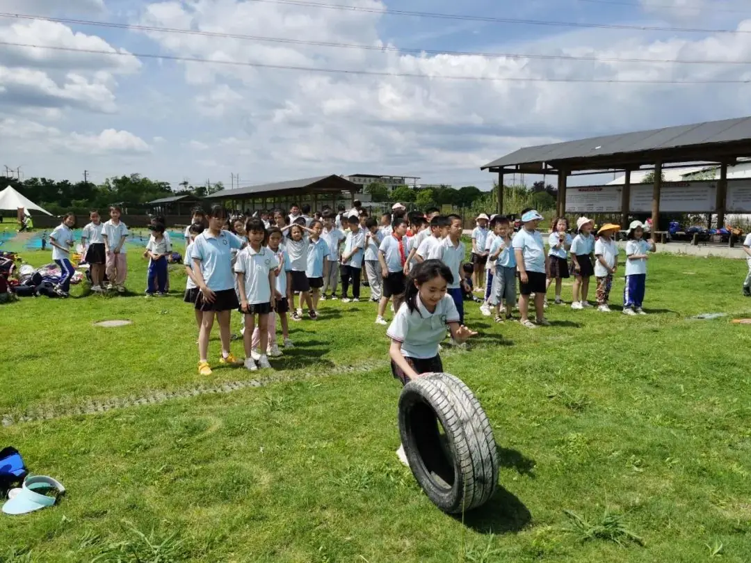 花园小学“国歌嘹亮 耕读童年”——庆六一•红领巾爱祖国研学实践活动 第120张 花园小学“国歌嘹亮 耕读童年”——庆六一•红领巾爱祖国研学实践活动 第120张