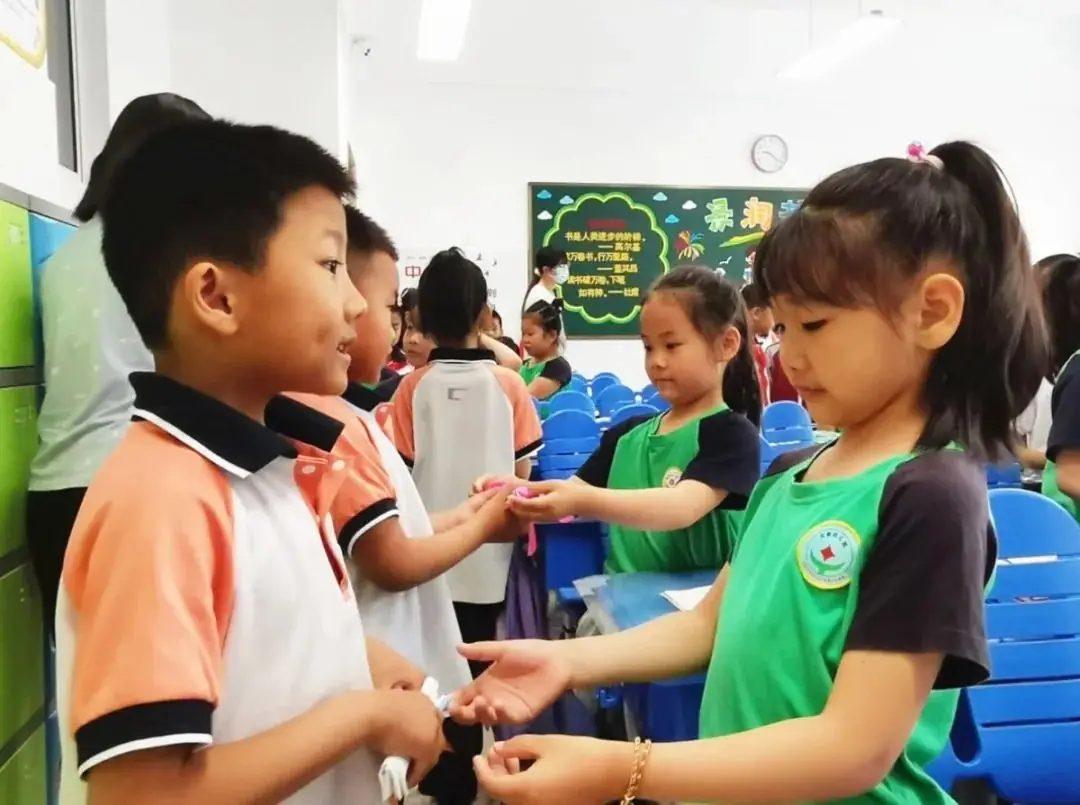 【幼小衔接2024(四)】你好·小学——潍水幼儿园大班级部幼儿到三台小学参观! 第27张
