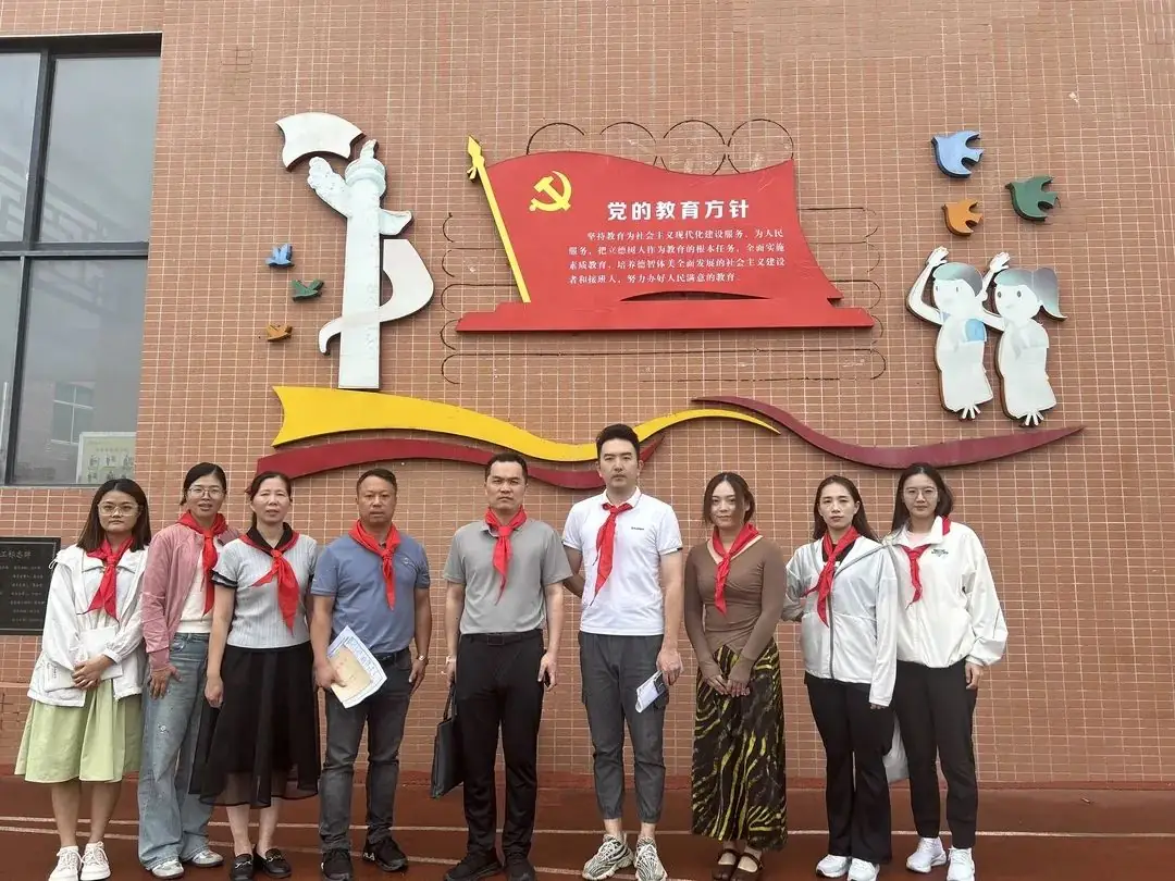 尚志中心小学:举行晋江市谢志辉少先队名辅导员工作室第三场活动(尚志中心小学专场) 第30张 尚志中心小学:举行晋江市谢志辉少先队名辅导员工作室第三场活动(尚志中心小学专场) 第30张