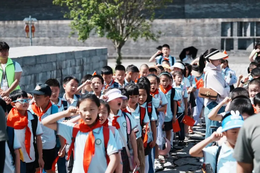 花园小学“国歌嘹亮 耕读童年”——庆六一•红领巾爱祖国研学实践活动 第23张 花园小学“国歌嘹亮 耕读童年”——庆六一•红领巾爱祖国研学实践活动 第23张