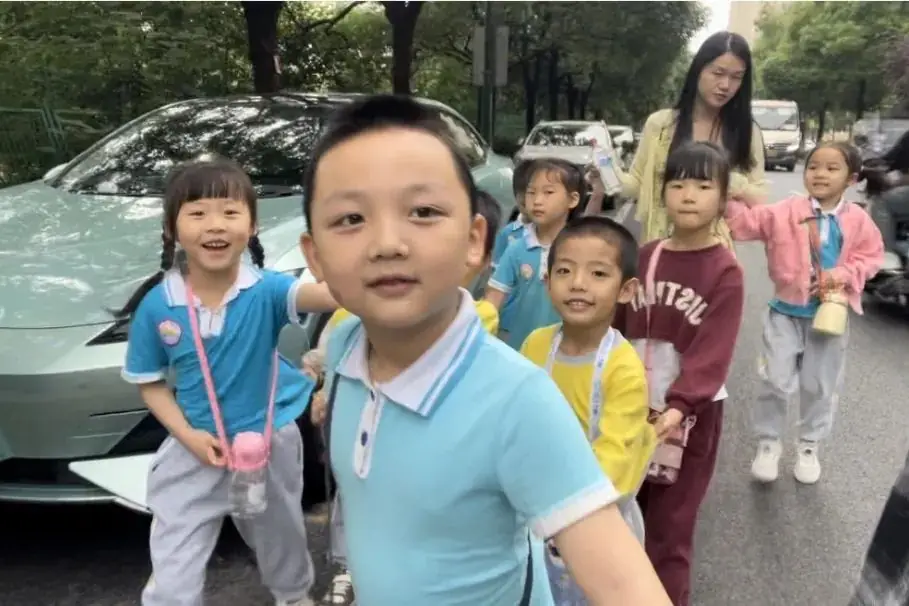 【园所活动】“小学初体验,衔接零距离”参观小学活动—长沙县星沙街道金鹰幼儿园 第8张 【园所活动】“小学初体验,衔接零距离”参观小学活动—长沙县星沙街道金鹰幼儿园 第8张