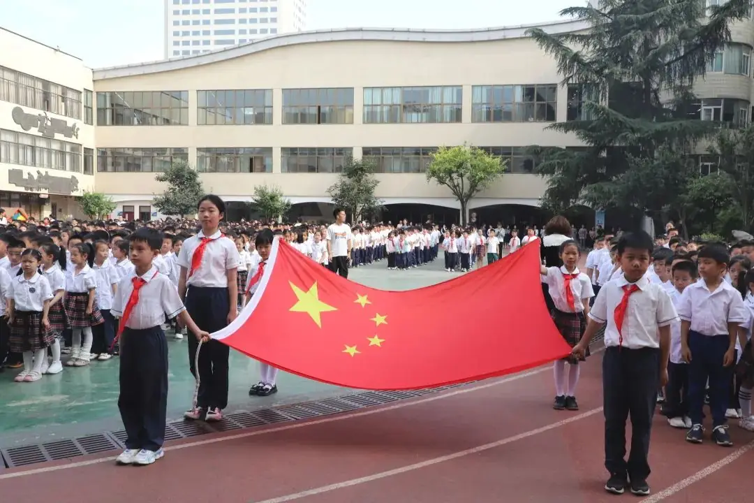 【幼小衔接】小学长啥样?我想去看看——济南市经五路幼儿园幼小衔接系列活动之走进小学 第33张 【幼小衔接】小学长啥样?我想去看看——济南市经五路幼儿园幼小衔接系列活动之走进小学 第33张