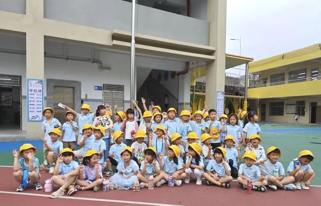 你好,小学—水岸花山幼儿园幼小衔接活动 第24张 你好,小学—水岸花山幼儿园幼小衔接活动 第24张