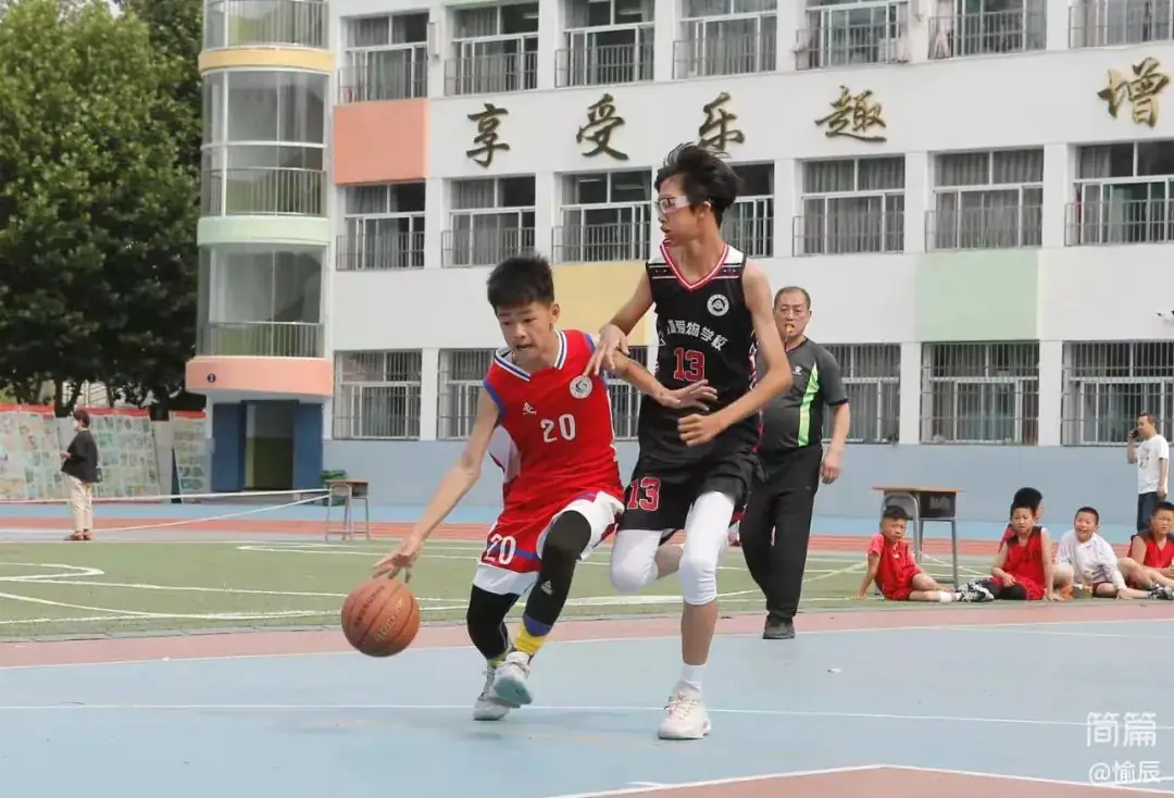 晋城市城区凤台小学在市区小学生篮球联赛中获佳绩 第22张 晋城市城区凤台小学在市区小学生篮球联赛中获佳绩 第22张