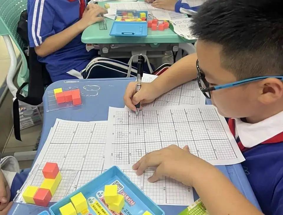 激发智慧之光,点亮思维之旅 —— 梅山小学四年级数学素养月活动纪实 第21张 激发智慧之光,点亮思维之旅 —— 梅山小学四年级数学素养月活动纪实 第21张