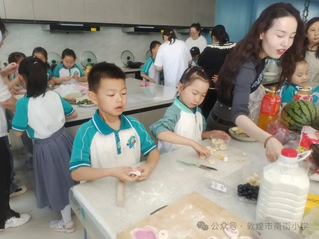 “时节·敦煌 传承有我”敦煌市南街小学开展二十四节气——芒种主题活动 第32张 “时节·敦煌 传承有我”敦煌市南街小学开展二十四节气——芒种主题活动 第32张