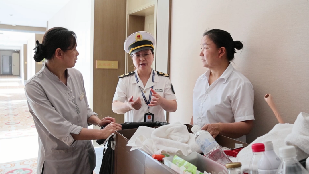 五师卫健委全力护航高考!考点及周边公共场所全面接受“健康体检” 第3张 五师卫健委全力护航高考!考点及周边公共场所全面接受“健康体检” 第3张