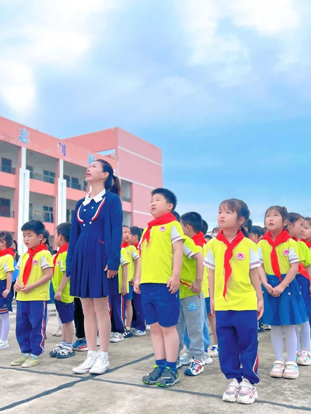 【走,参观小学去!】佛子山镇中心幼儿园大班级部参观小学活动 第22张 【走,参观小学去!】佛子山镇中心幼儿园大班级部参观小学活动 第22张