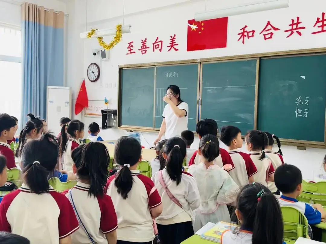 初探小学 礼遇成长——枣庄市第二十九中学附属幼儿园大班组参观小学活动 第25张 初探小学 礼遇成长——枣庄市第二十九中学附属幼儿园大班组参观小学活动 第25张
