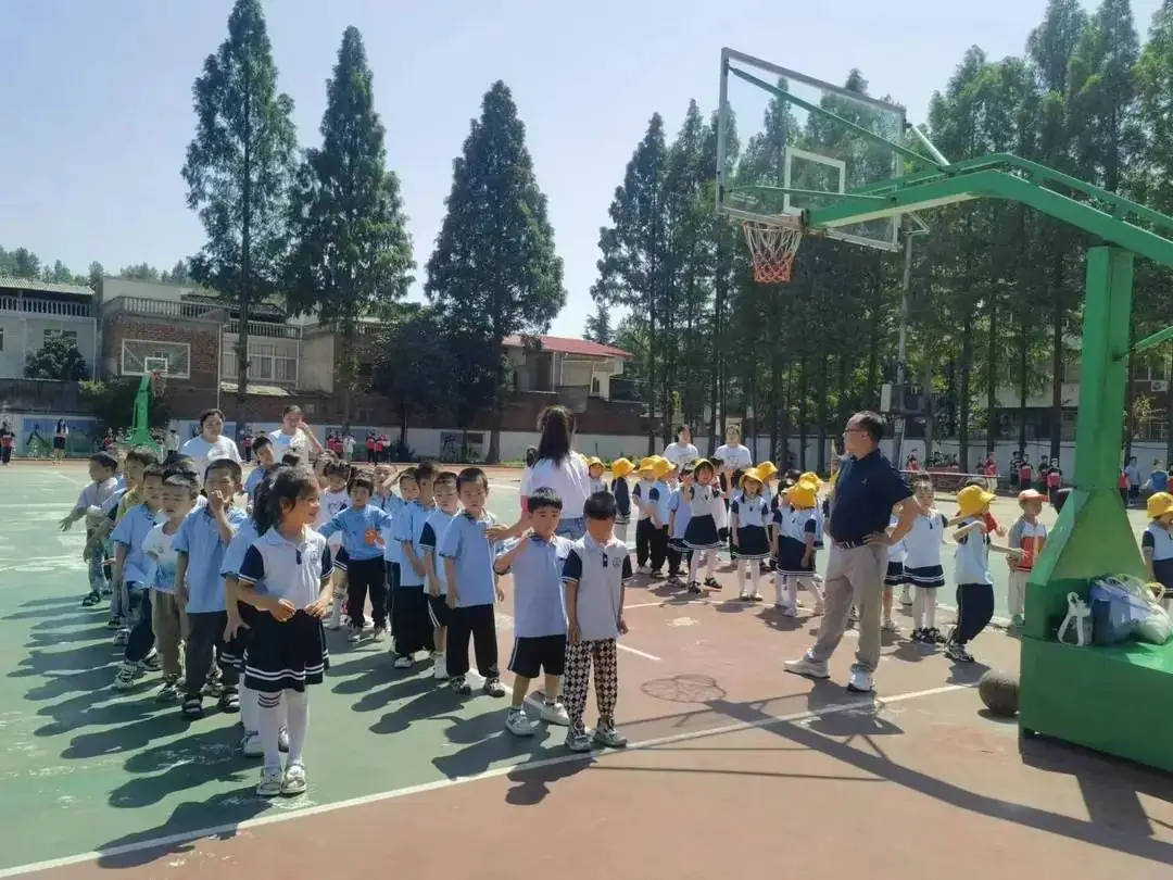 “初探小学 稳步启航”—— 沙窝镇中心幼儿园大班幼小衔接策划活动 第79张 “初探小学 稳步启航”—— 沙窝镇中心幼儿园大班幼小衔接策划活动 第79张