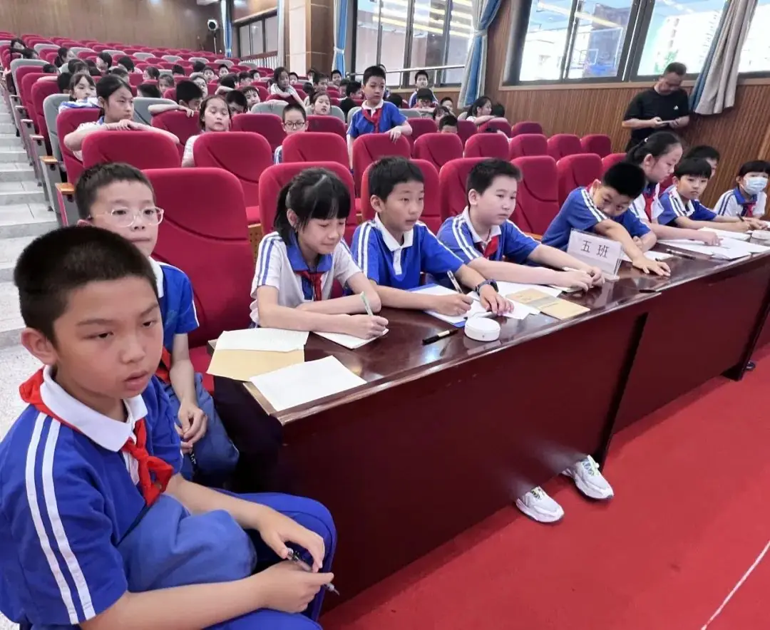 激发智慧之光,点亮思维之旅 —— 梅山小学四年级数学素养月活动纪实 第13张 激发智慧之光,点亮思维之旅 —— 梅山小学四年级数学素养月活动纪实 第13张