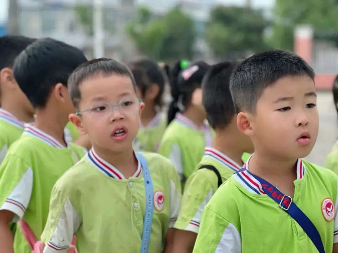 【走,参观小学去!】佛子山镇中心幼儿园大班级部参观小学活动 第9张 【走,参观小学去!】佛子山镇中心幼儿园大班级部参观小学活动 第9张