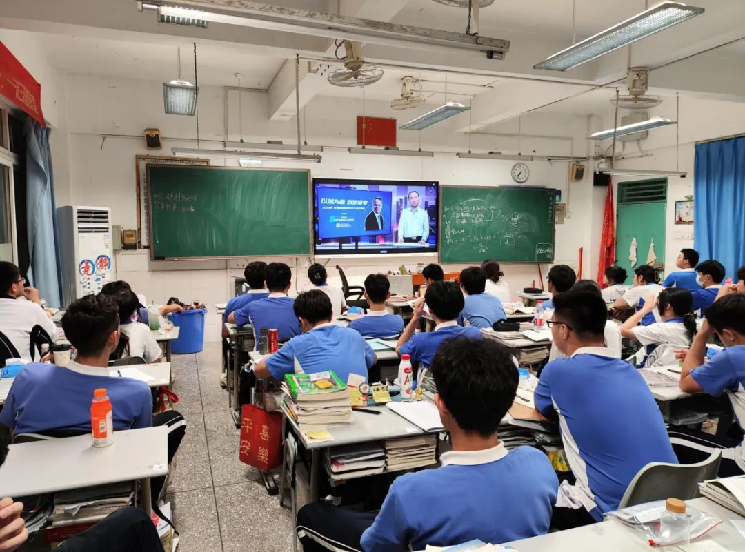 深圳高考!6月6日下午4点可去考点熟悉环境,附:深圳市各考点地址 第2张 深圳高考!6月6日下午4点可去考点熟悉环境,附:深圳市各考点地址 第2张