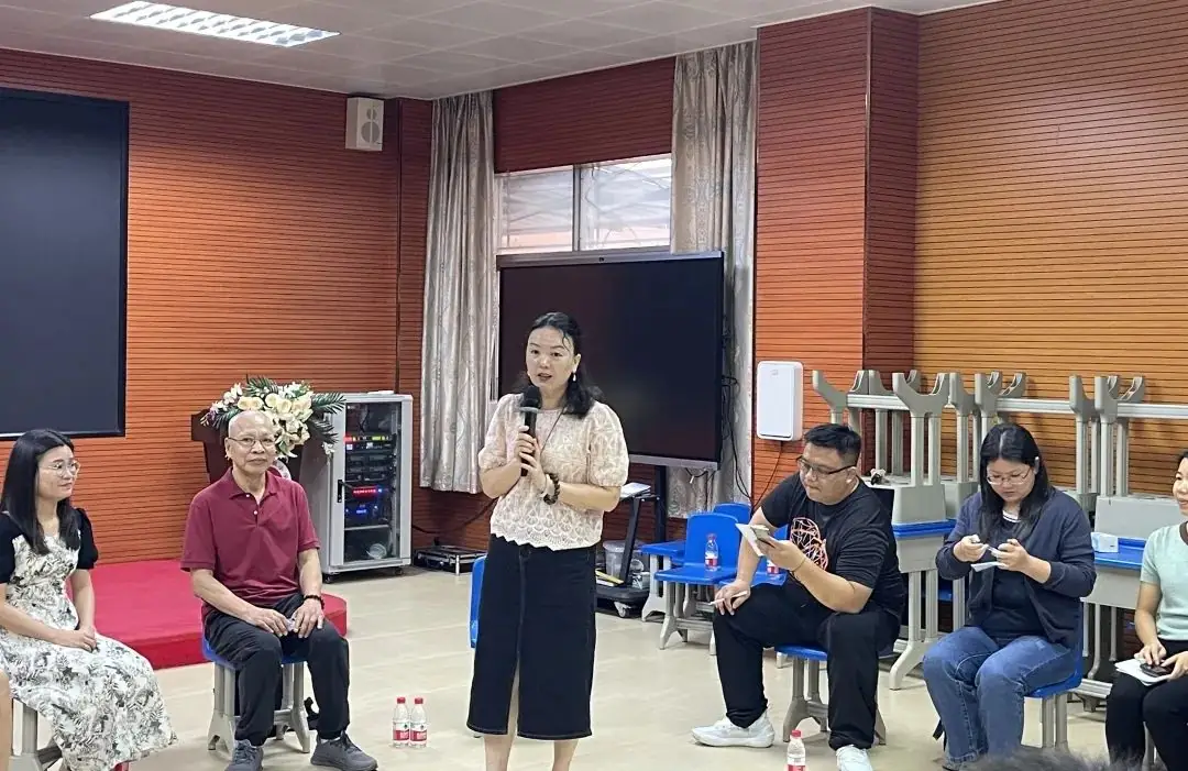 学会倾听 静待花开——虎门镇龙眼小学家庭教育倾诉沙龙活动 第5张 学会倾听 静待花开——虎门镇龙眼小学家庭教育倾诉沙龙活动 第5张