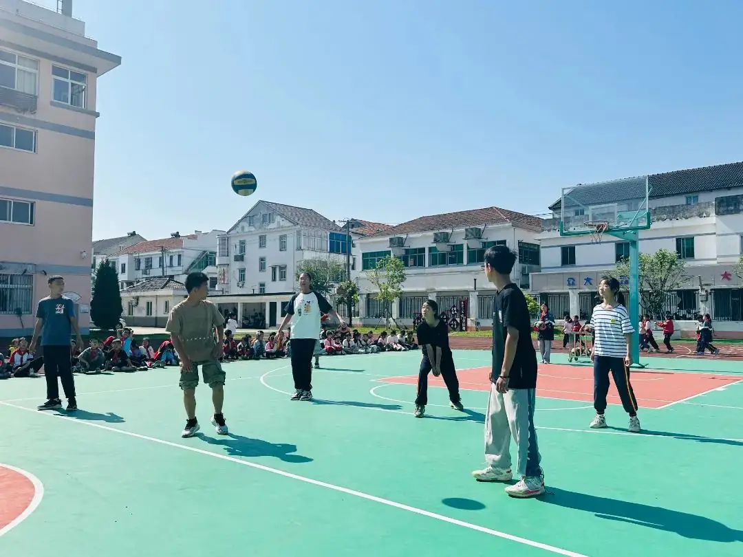 活力排球 绽放童年——钟埭小学举行第四届“樱花杯”校园排球联赛 第1张 活力排球 绽放童年——钟埭小学举行第四届“樱花杯”校园排球联赛 第1张