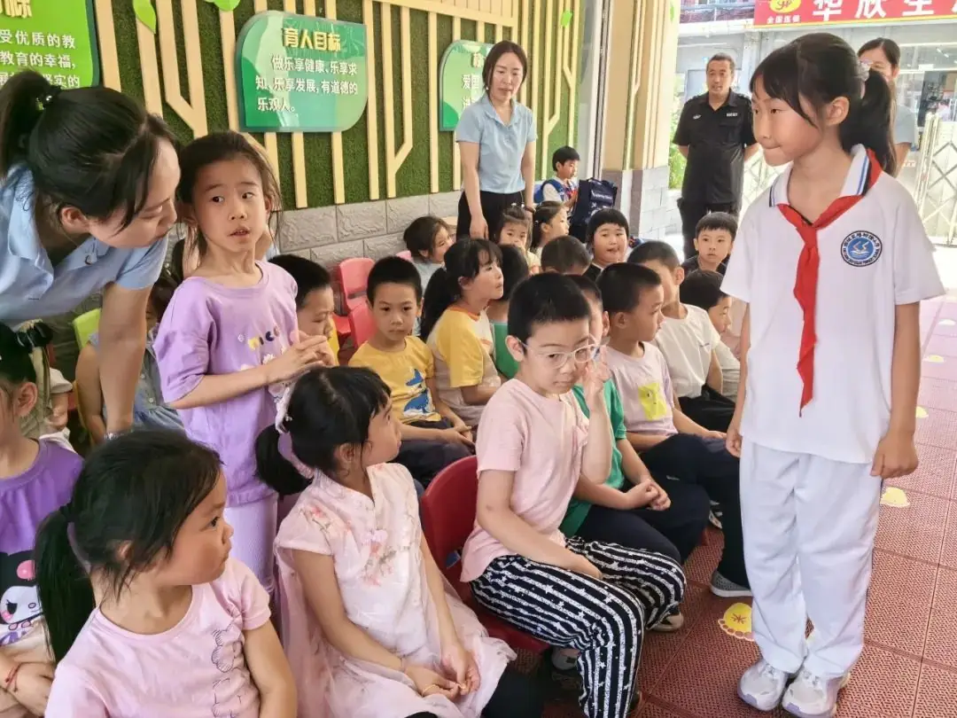 【幼小衔接  探秘小学】——北京中铁信达经贸有限公司幼儿园大班幼儿参观椿树馆小学活动 第27张
